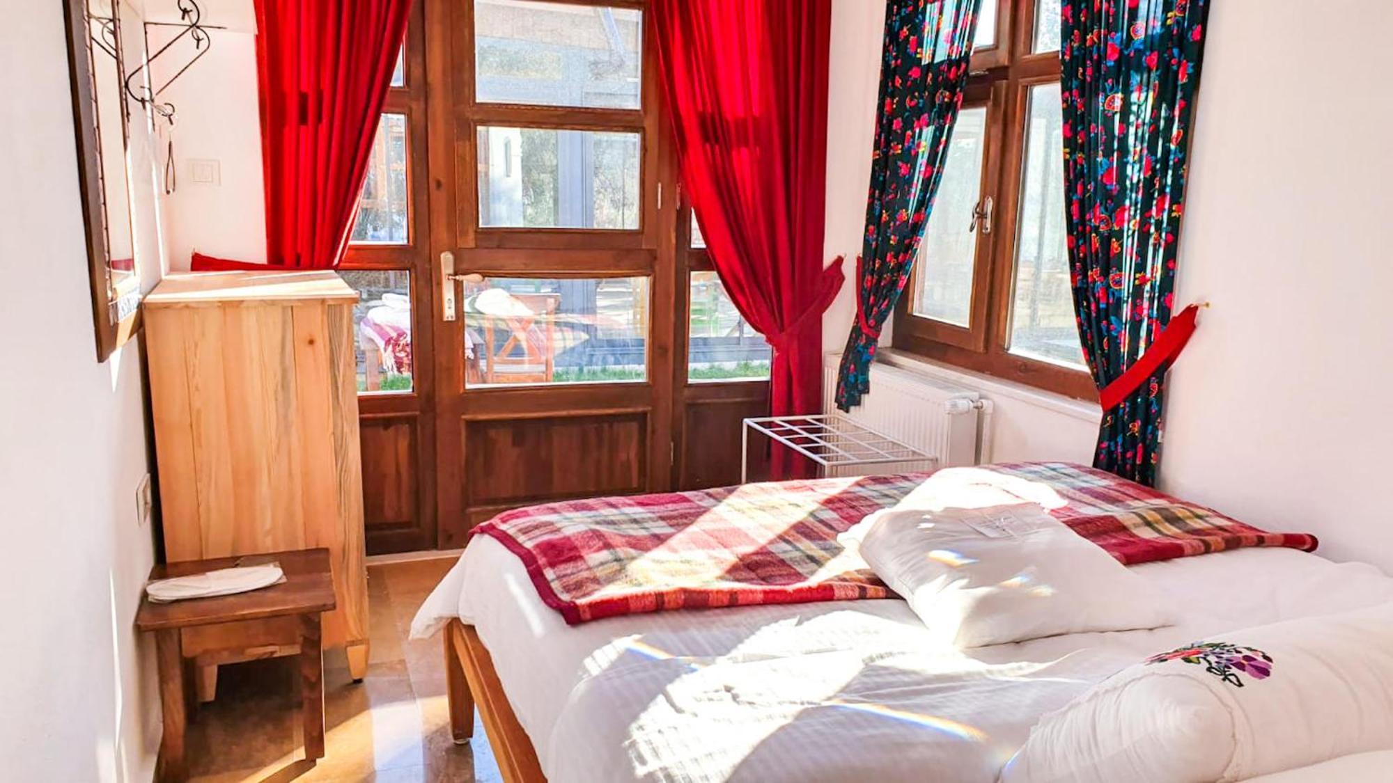 Yiva Kazdaglari Hotel Mehmetalani Eksteriør billede